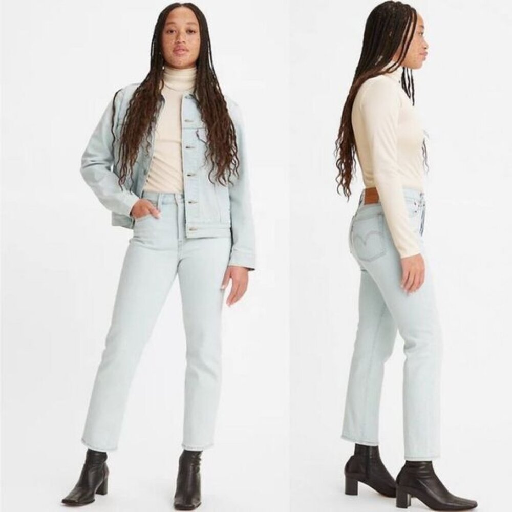 Levi’s Premium Wedgie Straight 32 Think Outside‎ Light Wash NWOT